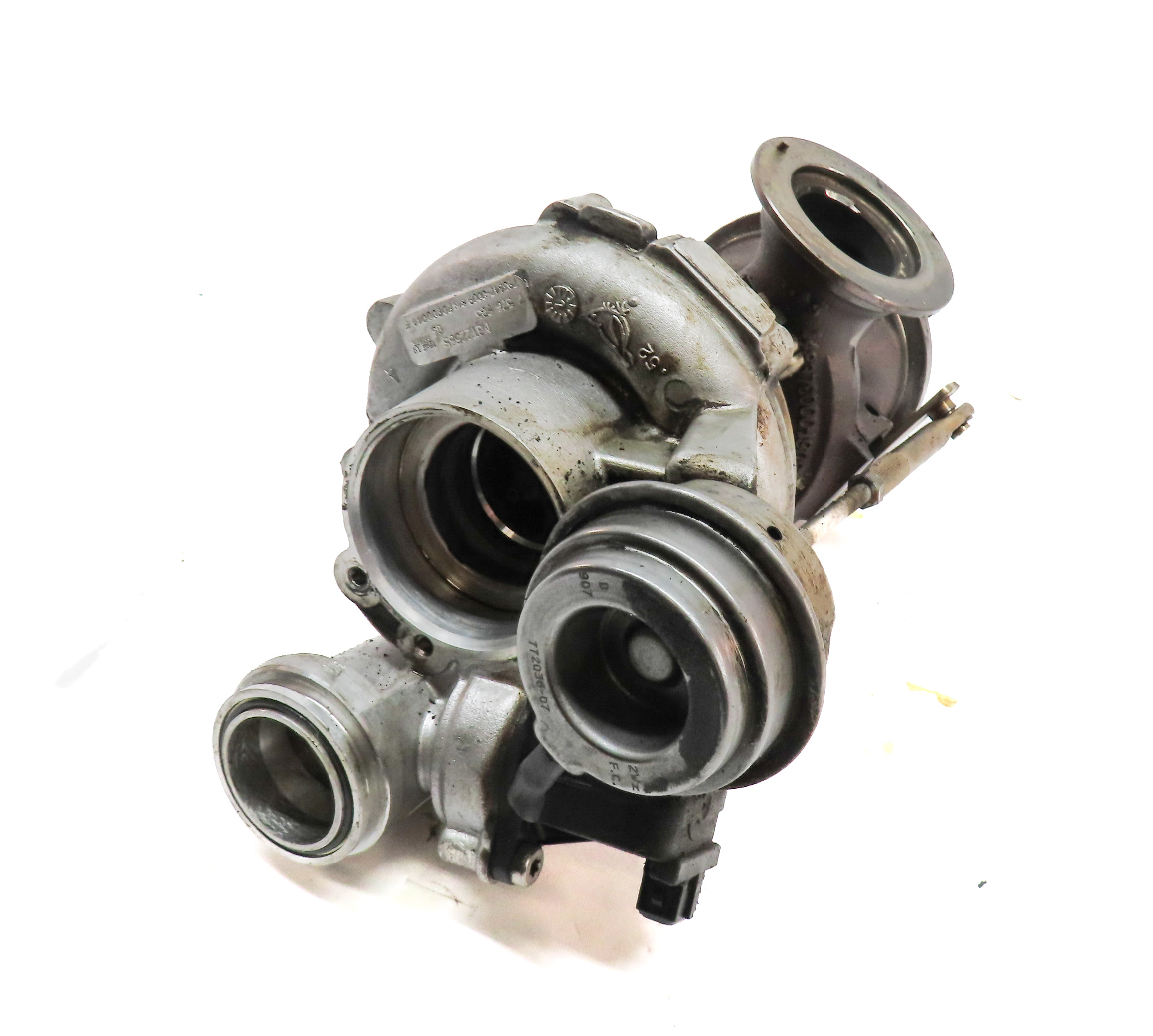 08-14 BMW 550i 750i X5 X6 (E70 E71 F01 F10) 4.4L N63 ENGINE RIGHT TURBOCHARGER — exact item pictured